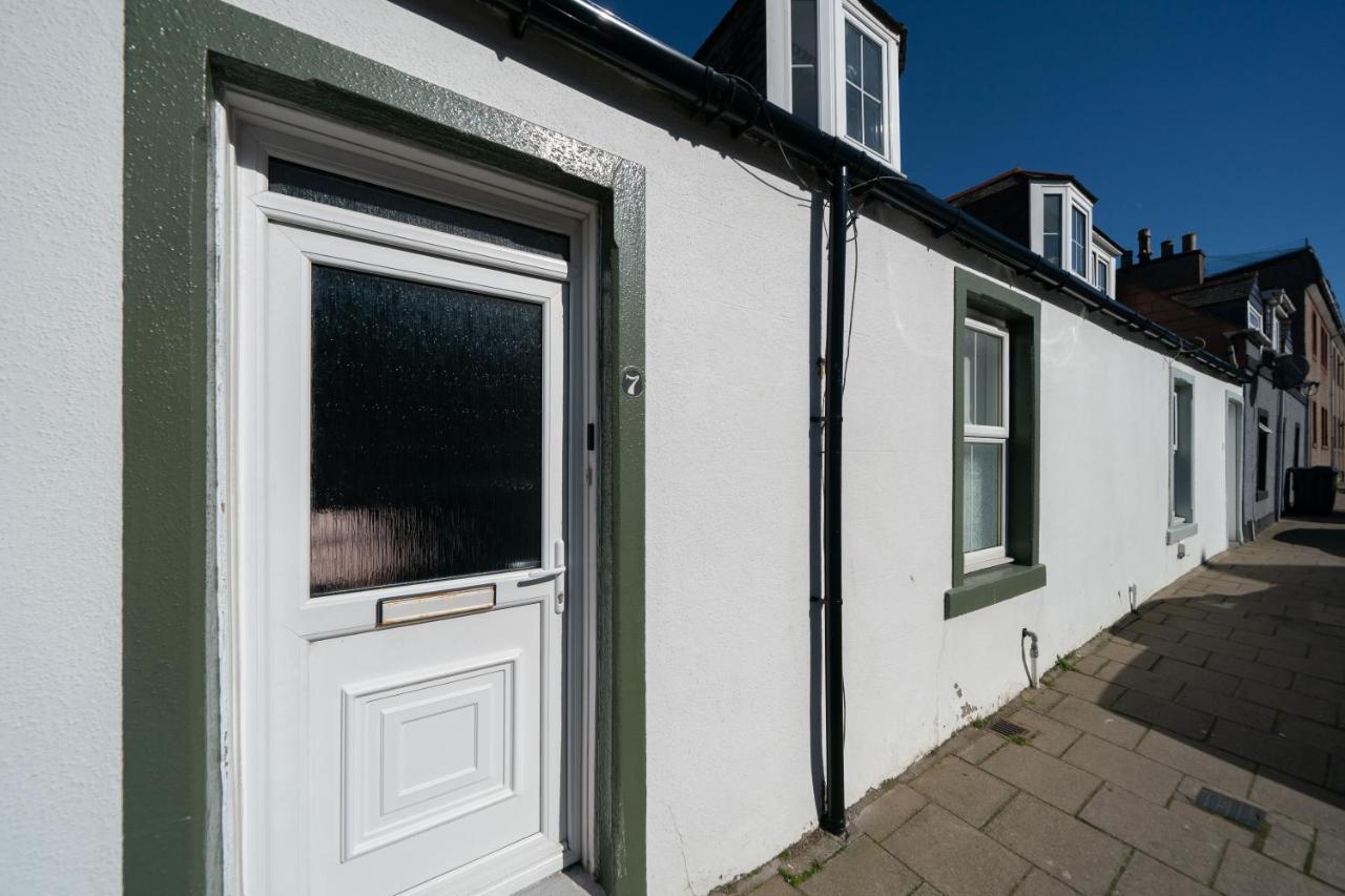 Seaside Home In Stonehaven, Aberdeenshire Экстерьер фото